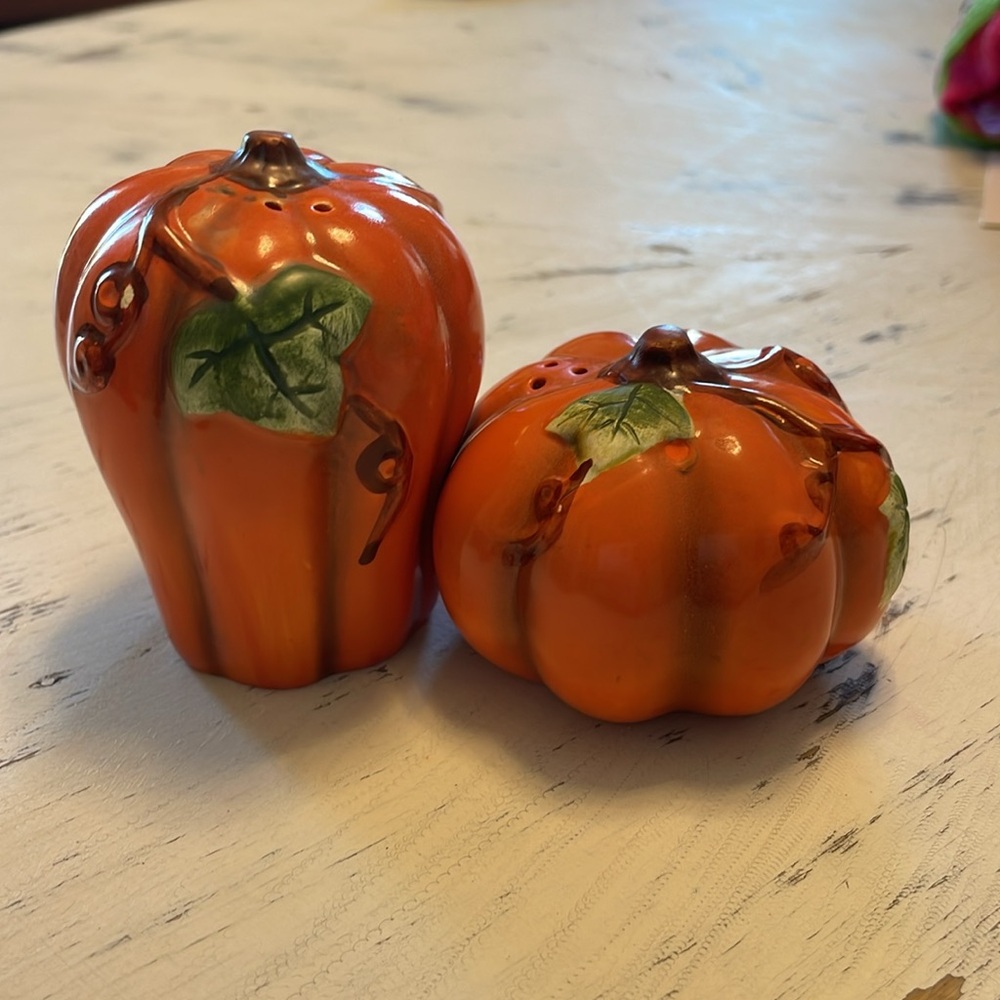 Vintage Fall Decor Pumpkin Salt and Pepper Shakers